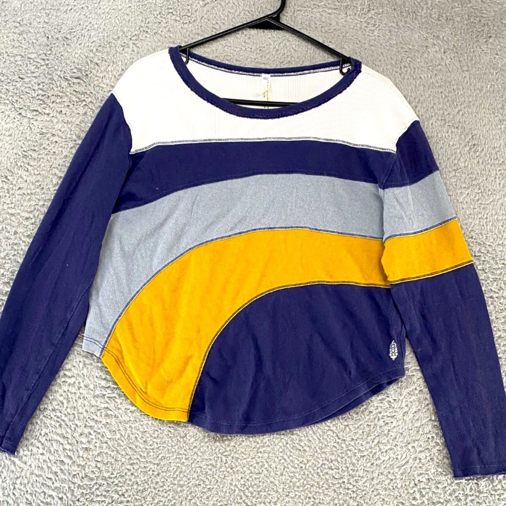 Free People‎ Movement Sun Downer long Sleeve Women’s Size M excellent condition.